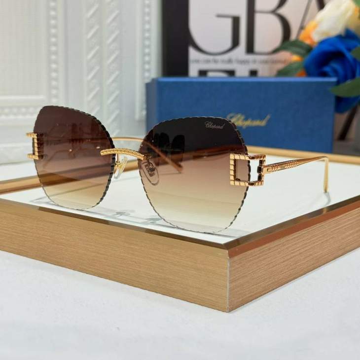 Picture of Chopard Sunglasses _SKUfw71164214fw